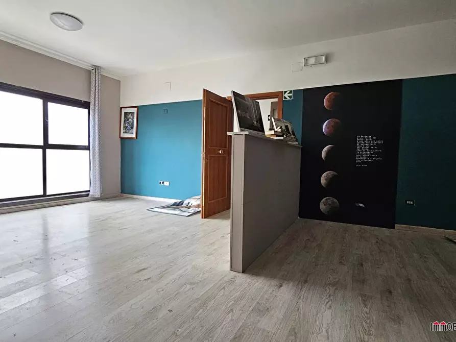 Immagine 7 di Negozio in affitto  a Colle Di Val D'elsa