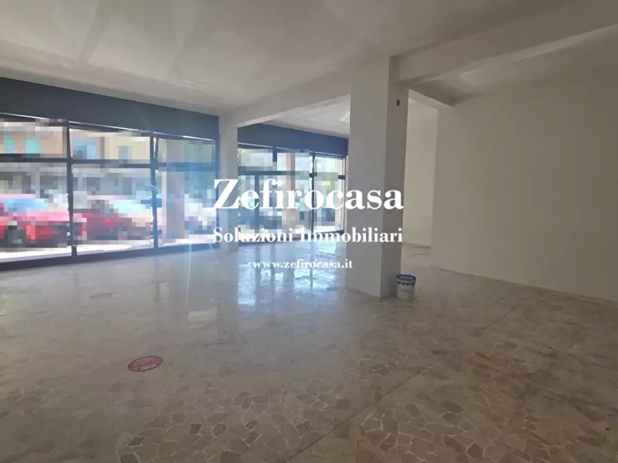 Immagine 2 di Negozio in affitto  a San Giovanni In Persiceto