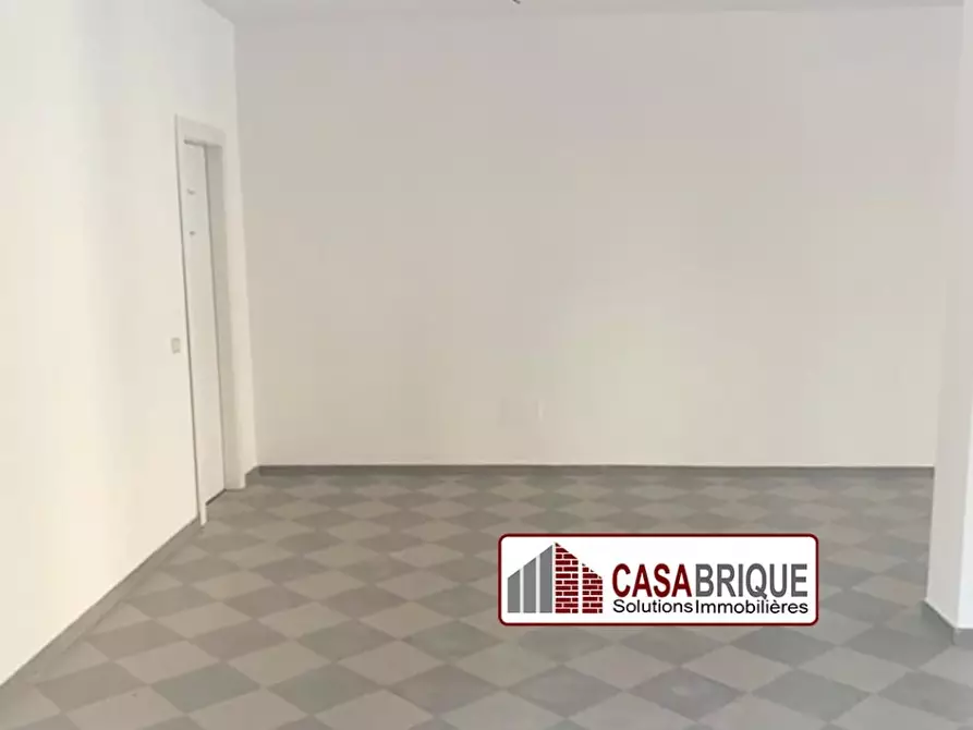 Immagine 7 di Negozio in affitto  10 a Bagheria