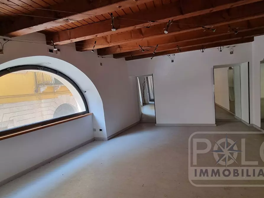 Immagine 9 di Negozio in affitto  20 a Verona