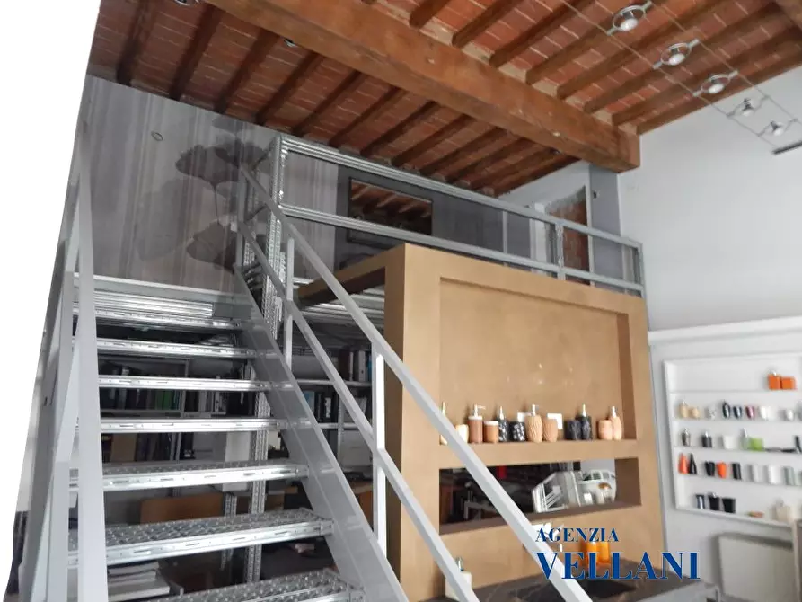 Immagine 6 di Negozio in affitto  a Carpi