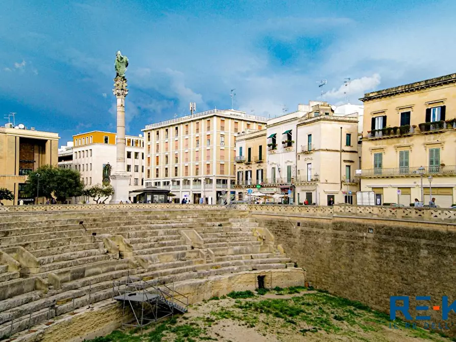 Immagine 1 di Negozio in affitto  a Lecce