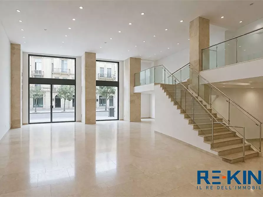 Immagine 2 di Negozio in affitto  a Lecce