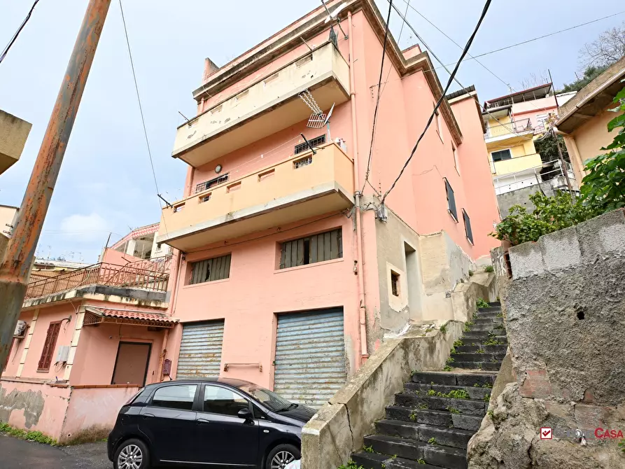 Immagine 1 di Casa semindipendente in affitto  a Messina