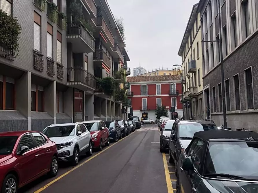 Immagine 10 di Appartamento in affitto  37 a Milano