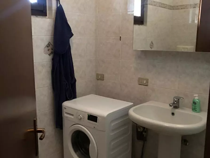 Immagine 8 di Appartamento in affitto  37 a Milano