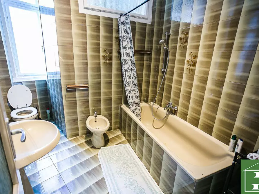 Immagine 10 di Appartamento in affitto  19 a Trieste