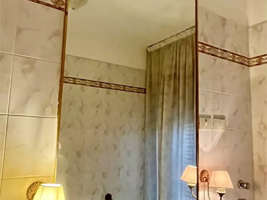 Immagine 9 di Appartamento in affitto  37 a Milano