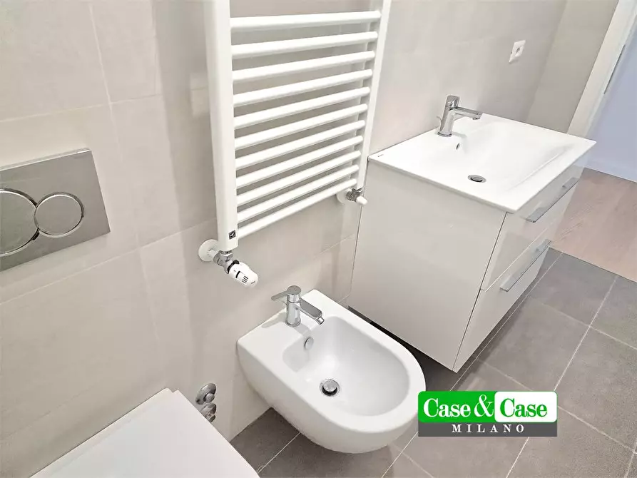 Immagine 10 di Appartamento in affitto  5 a Milano