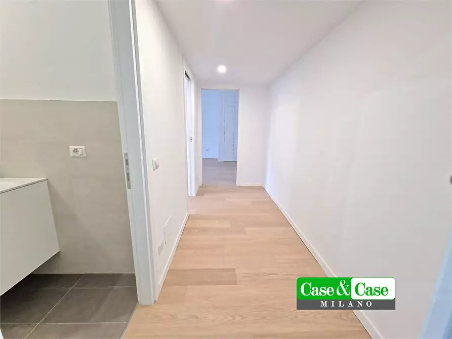 Immagine 8 di Appartamento in affitto  5 a Milano