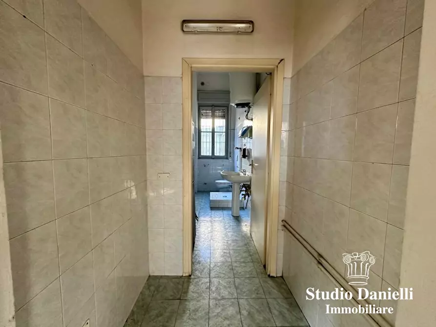 Immagine 9 di Ufficio in affitto  110 a Seregno