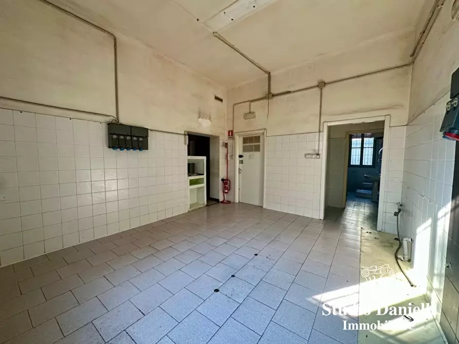 Immagine 7 di Ufficio in affitto  110 a Seregno