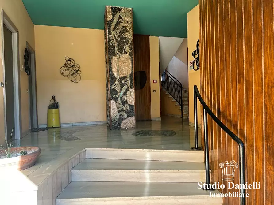 Immagine 9 di Ufficio in affitto  10 a Carate Brianza