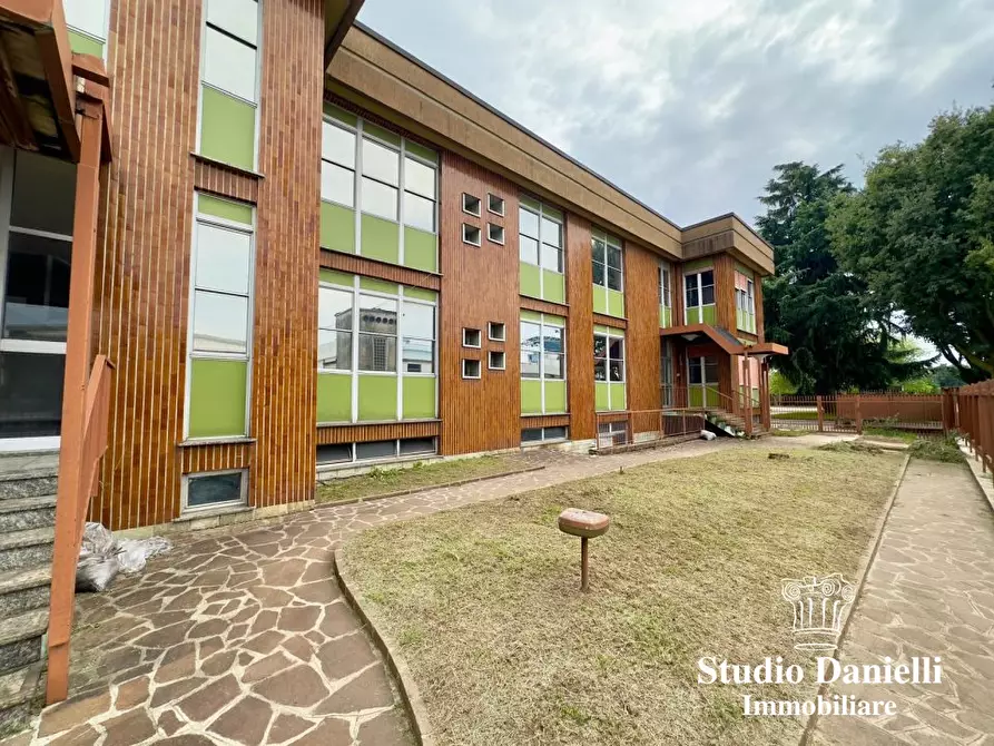 Immagine 9 di Ufficio in affitto  45 a Carate Brianza