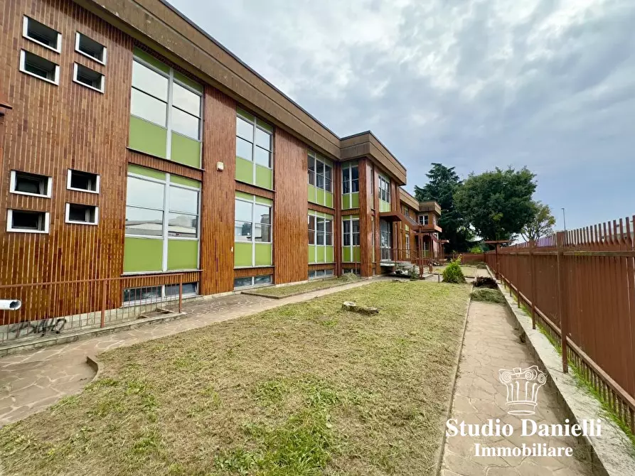 Immagine 8 di Ufficio in affitto  45 a Carate Brianza