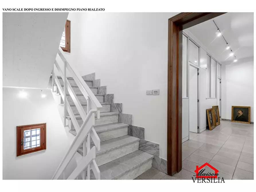 Immagine 10 di Ufficio in affitto  a Massa