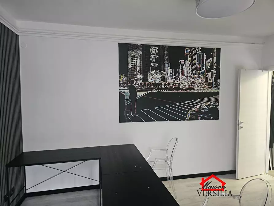 Immagine 4 di Ufficio in affitto  a Massa