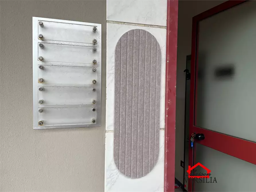 Immagine 3 di Ufficio in affitto  a Massa