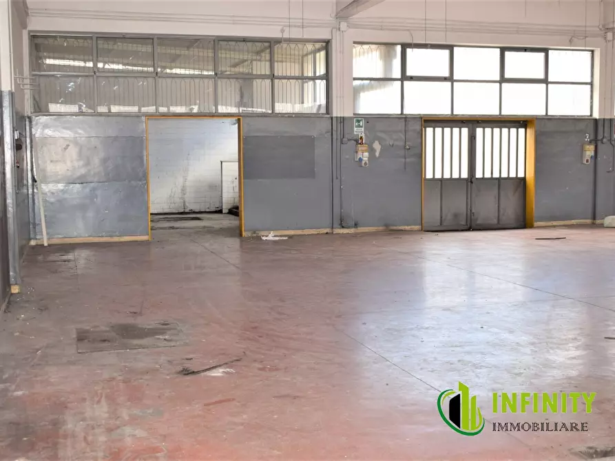 Immagine 6 di Ufficio in affitto  a Matera