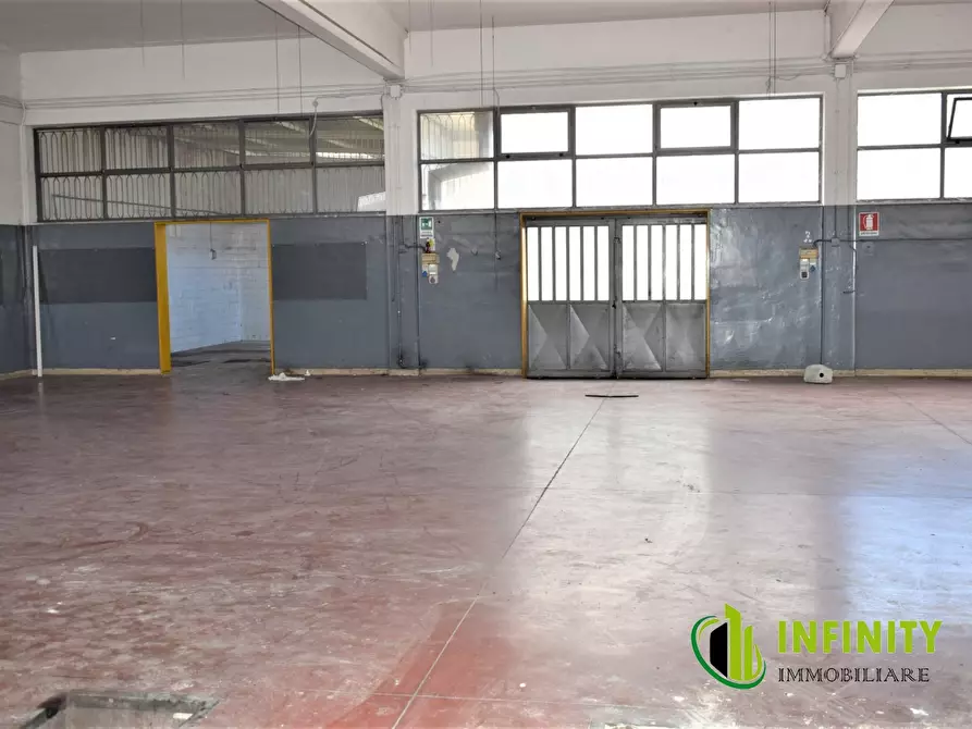 Immagine 5 di Ufficio in affitto  a Matera