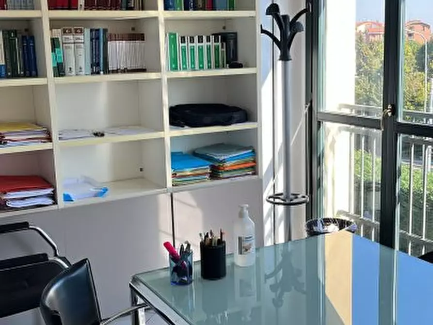 Immagine 1 di Ufficio in affitto  a Carpi