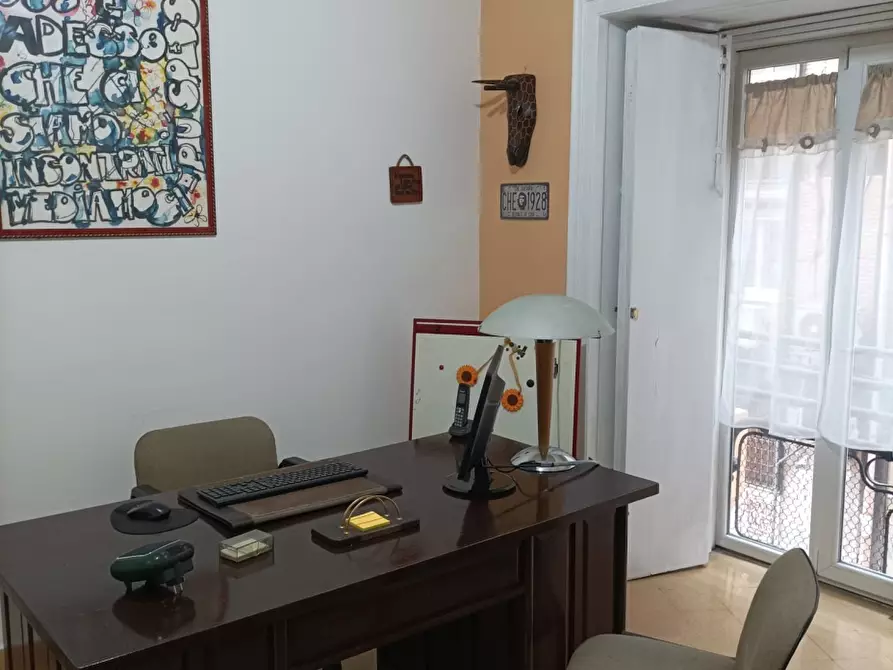 Immagine 1 di Ufficio in affitto  a Napoli