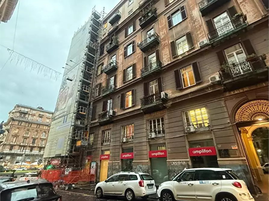 Immagine 2 di Ufficio in affitto  13 a Napoli