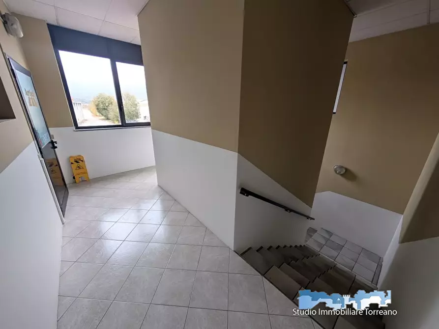 Immagine 6 di Ufficio in affitto  a Ivrea