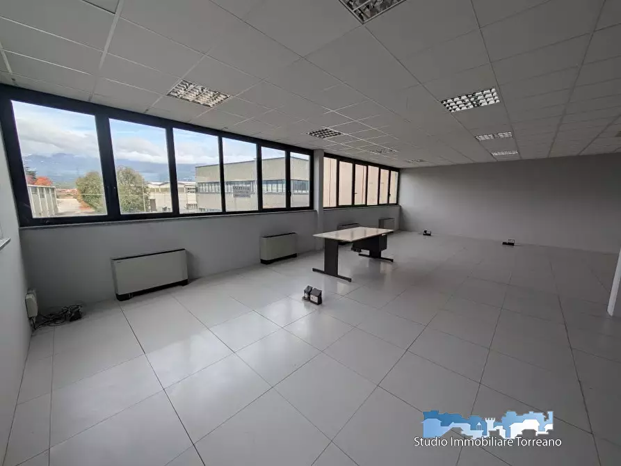Immagine 4 di Ufficio in affitto  a Ivrea
