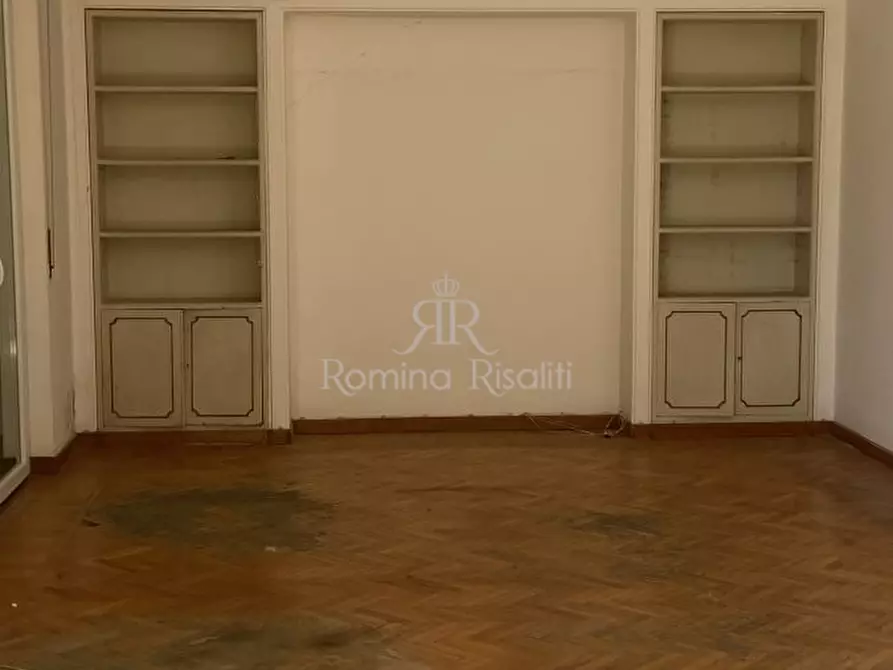 Immagine 3 di Ufficio in affitto  a Livorno