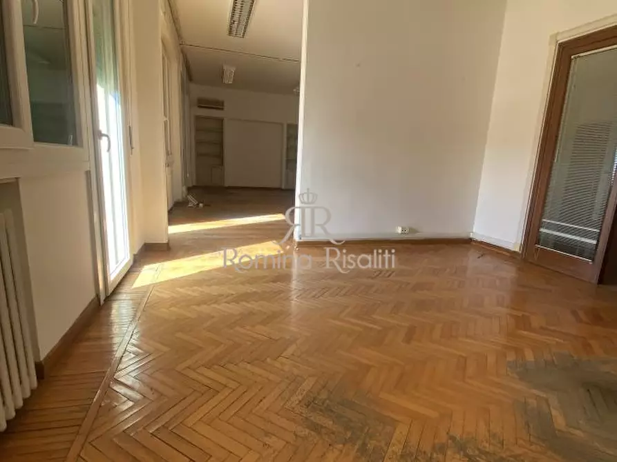 Immagine 4 di Ufficio in affitto  a Livorno