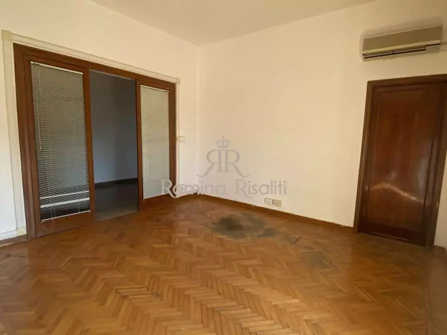 Immagine 5 di Ufficio in affitto  a Livorno