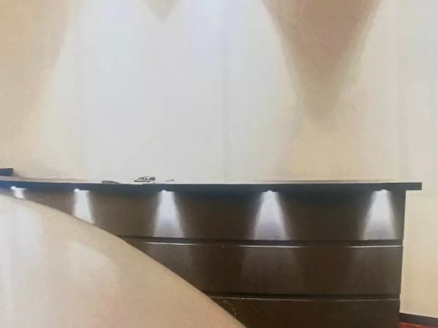 Immagine 4 di Ufficio in affitto  a Milano