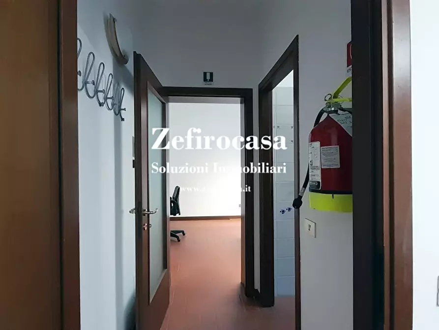 Immagine 7 di Ufficio in affitto  a San Giovanni In Persiceto