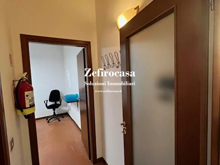 Immagine 10 di Ufficio in affitto  a San Giovanni In Persiceto