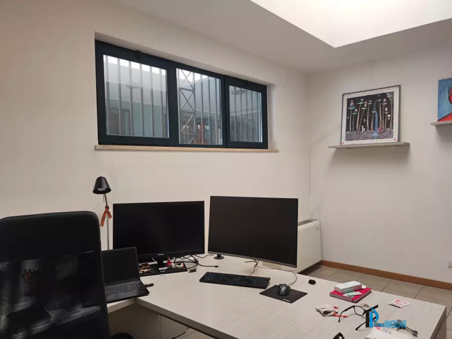 Immagine 4 di Ufficio in affitto  a Terni