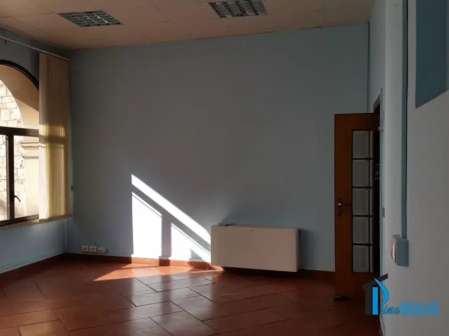 Immagine 1 di Ufficio in affitto  a Terni