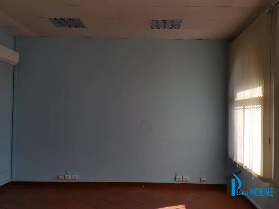 Immagine 4 di Ufficio in affitto  a Terni