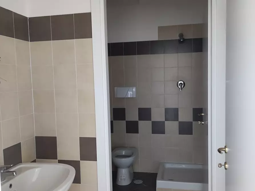 Immagine 8 di Ufficio in affitto  a Terni