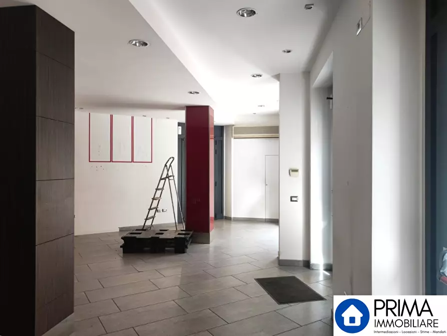 Immagine 9 di Ufficio in affitto  a Terni