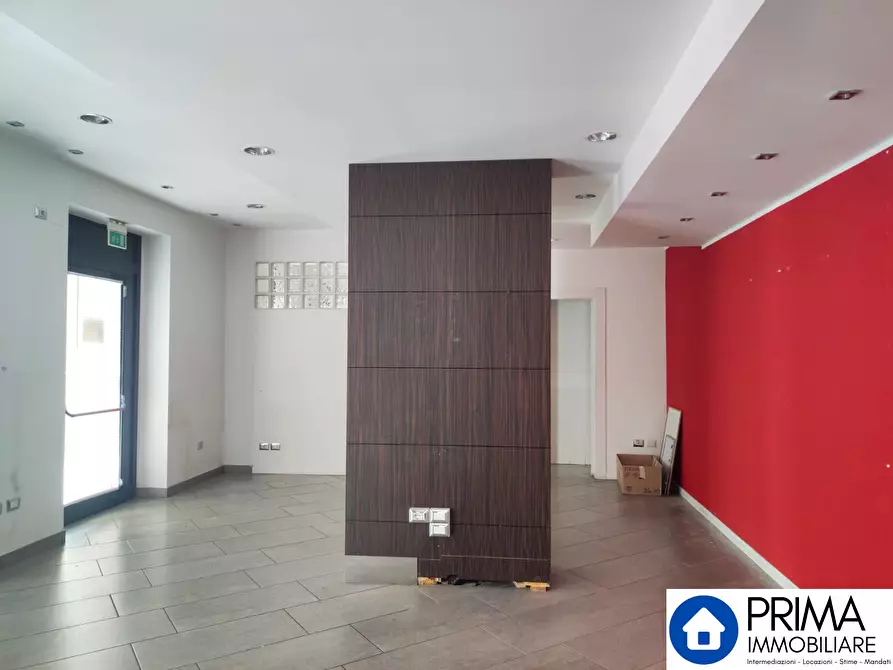 Immagine 3 di Ufficio in affitto  a Terni