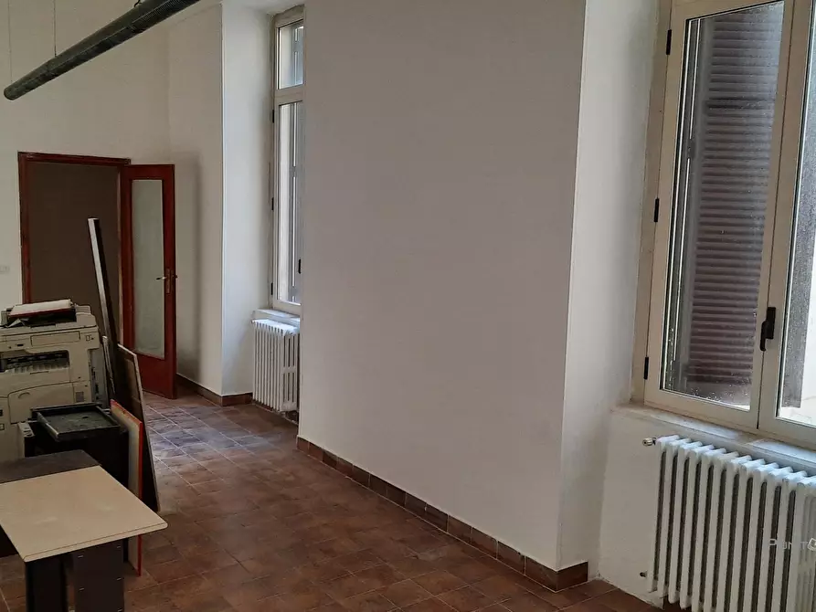 Immagine 5 di Ufficio in affitto  85 a Brindisi
