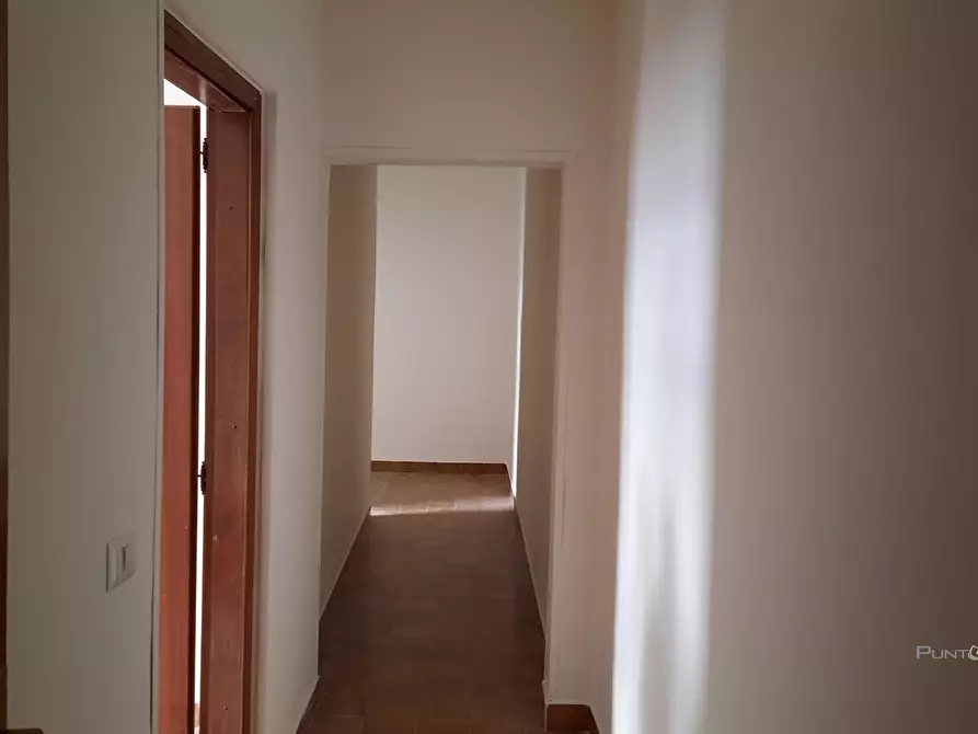 Immagine 6 di Ufficio in affitto  85 a Brindisi