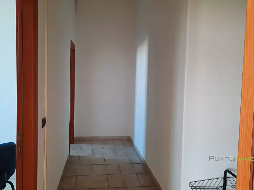 Immagine 8 di Ufficio in affitto  5 a Brindisi