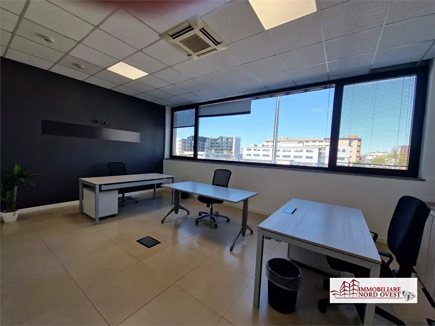 Immagine 2 di Ufficio in affitto  snc a Milano