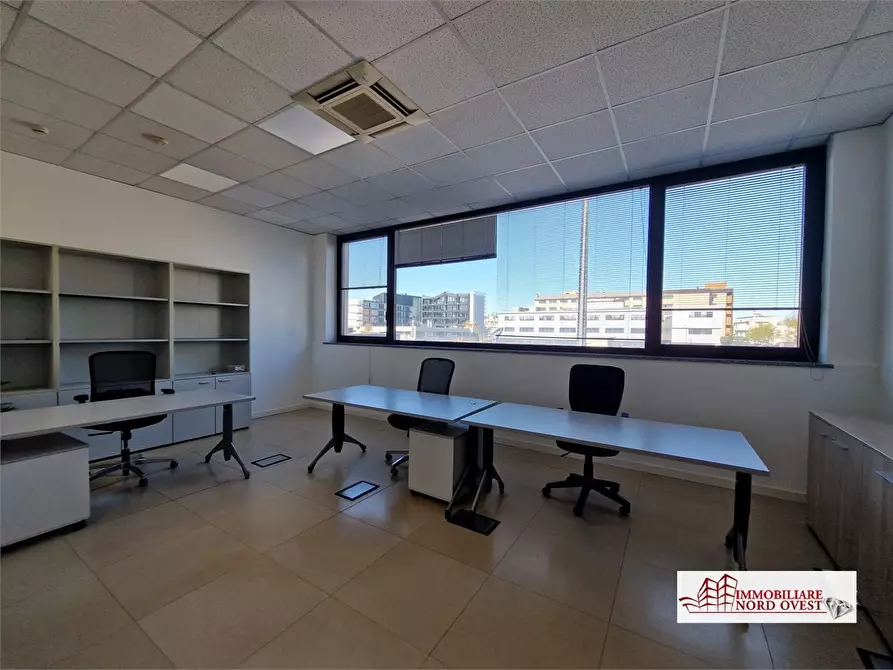 Immagine 1 di Ufficio in affitto  snc a Milano