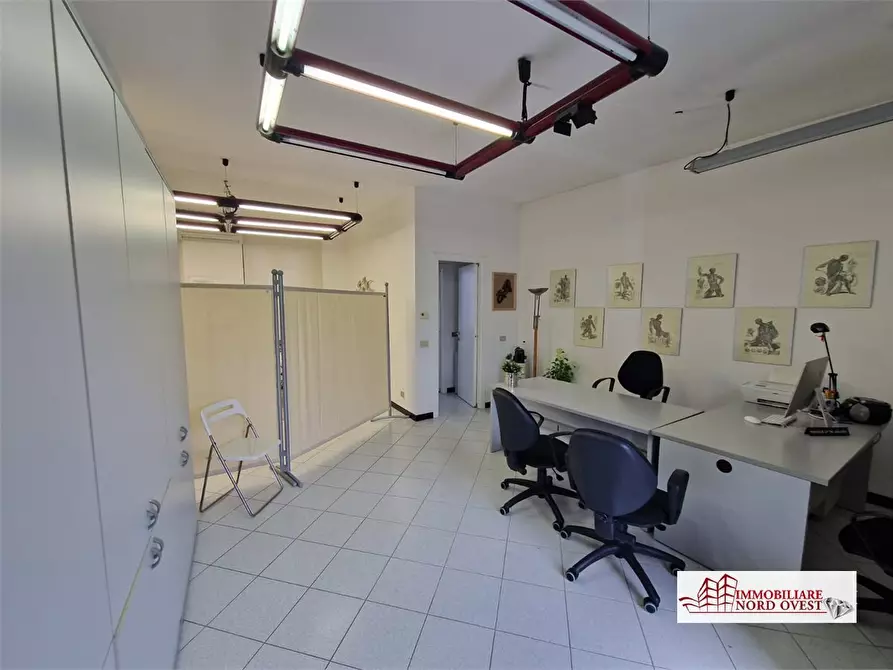 Immagine 2 di Ufficio in affitto  33 a Settimo Milanese