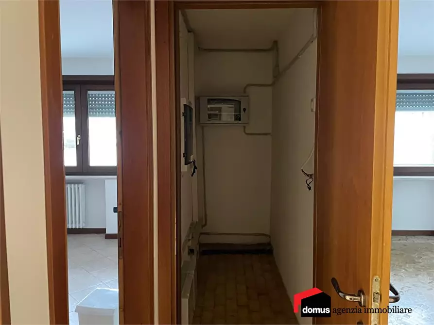 Immagine 8 di Ufficio in affitto  a Thiene