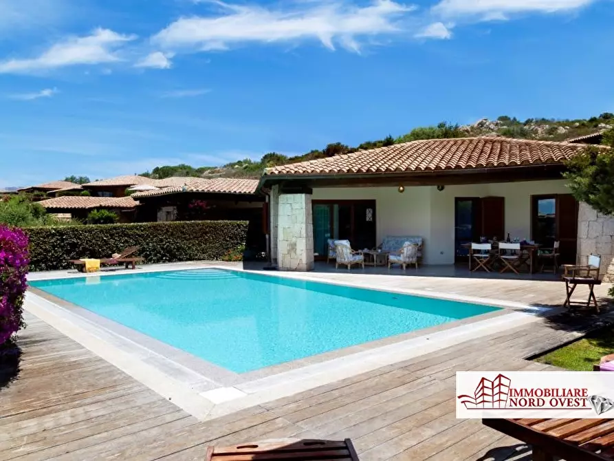 Immagine 2 di Villa in affitto  a San Teodoro