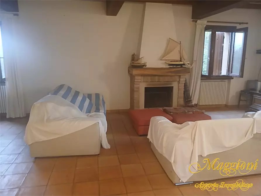 Immagine 2 di Villa in affitto  a Parma